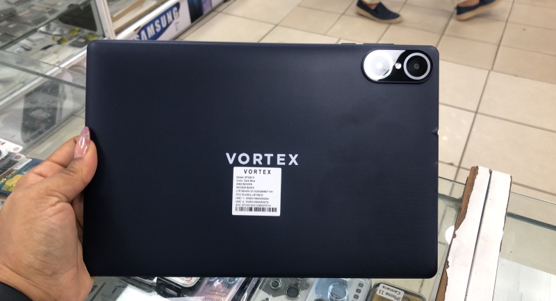 celulares y tabletas - Vortex plus 4+64GB  1