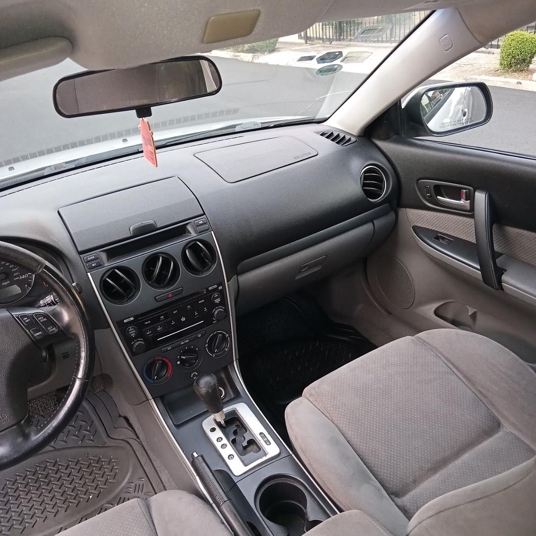 carros - Mazda Sendan 6 2006 (Precio Negocibale)
Usado 6