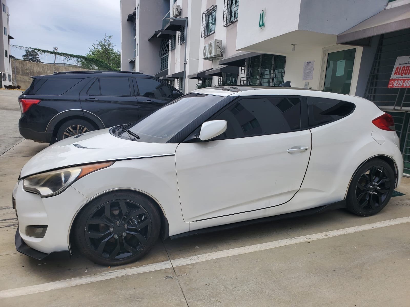 carros - Hiunday Veloster  2