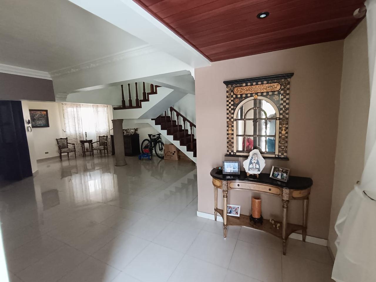 casas - Casa en Venta, Altos De Arroyo Hondo RD$16,000,000 2