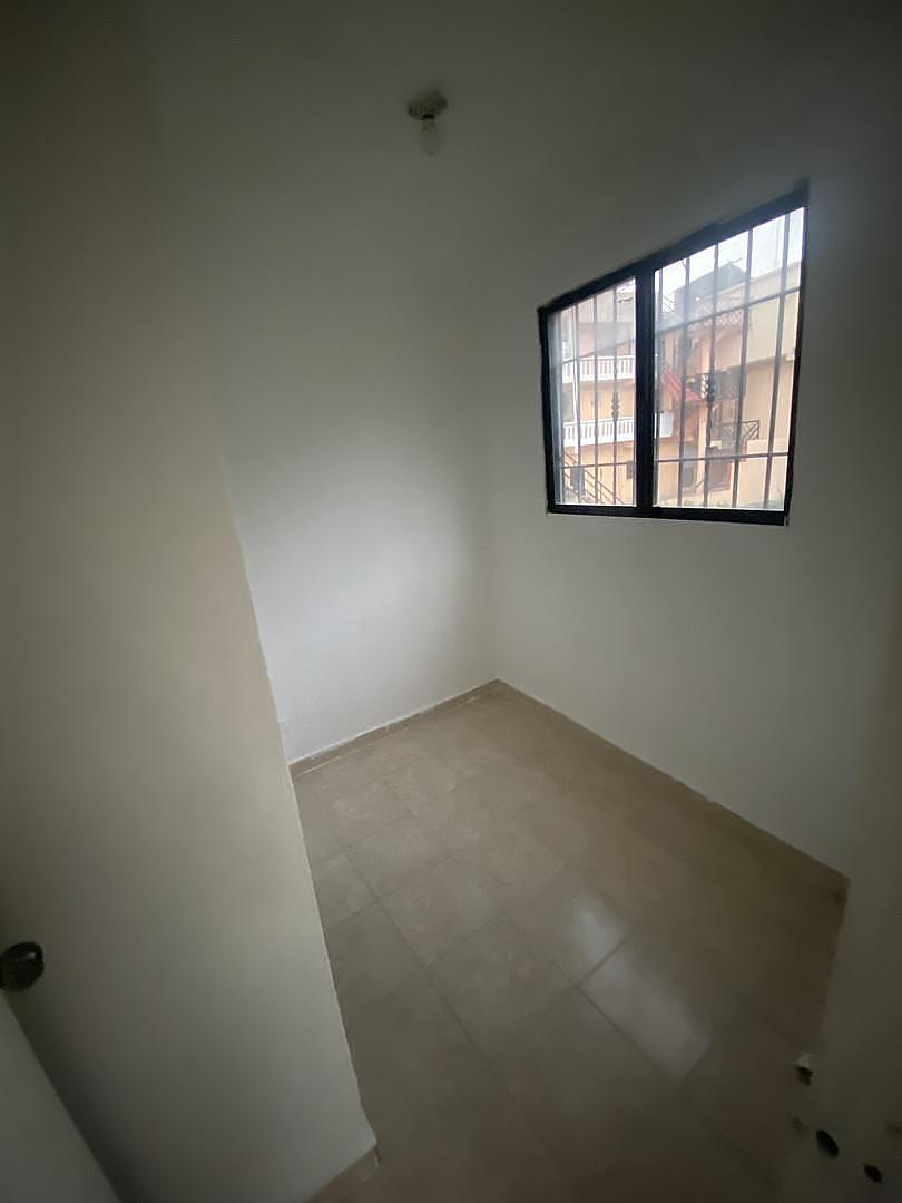 habitaciones y viviendas compartidas - Alquiler aparta estudio en el Edén, villa mella.  5