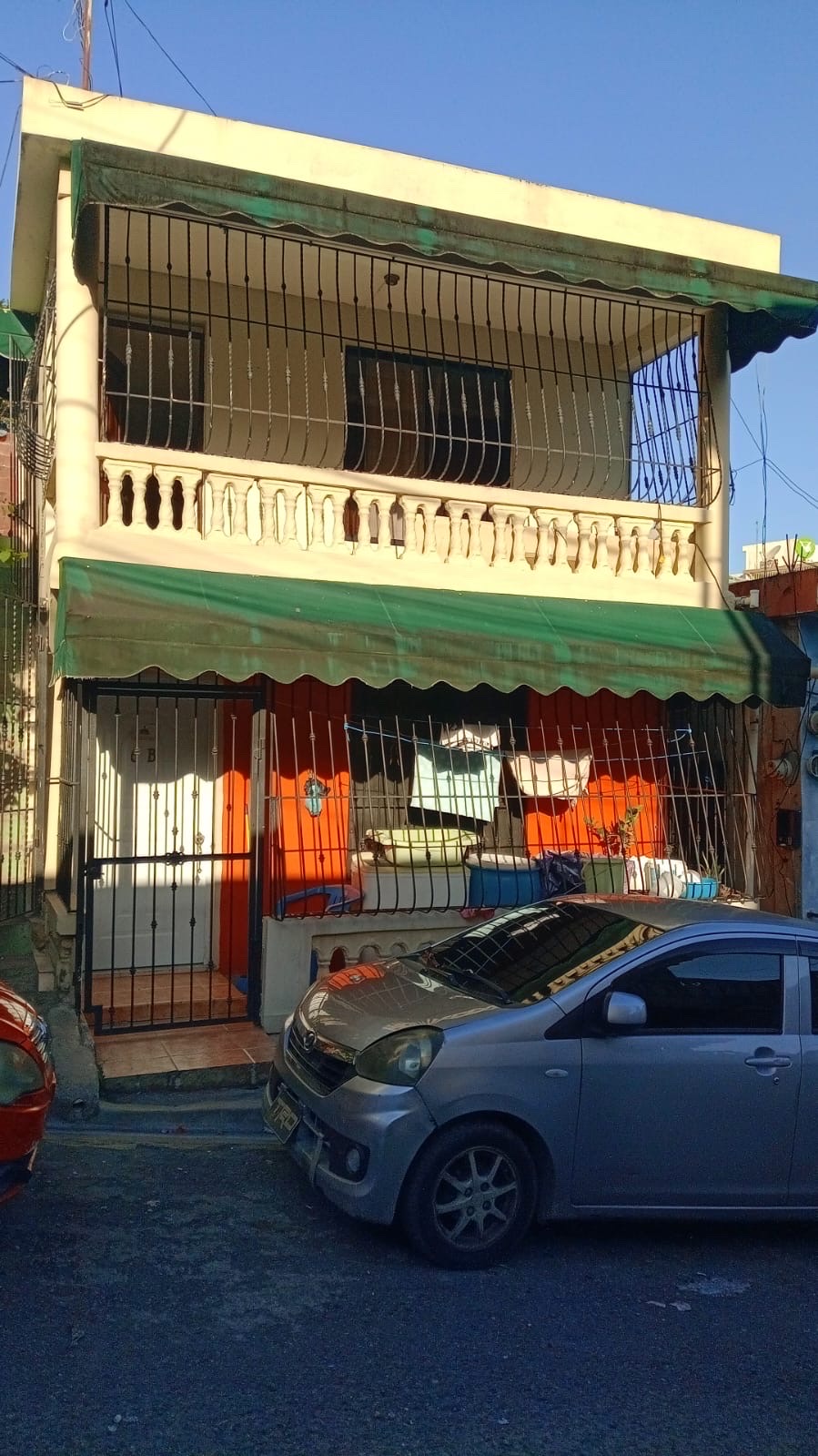 casas - la casa es de 2 nivele y está en 45 mil dólares número de WhatsApp 7868817593 1