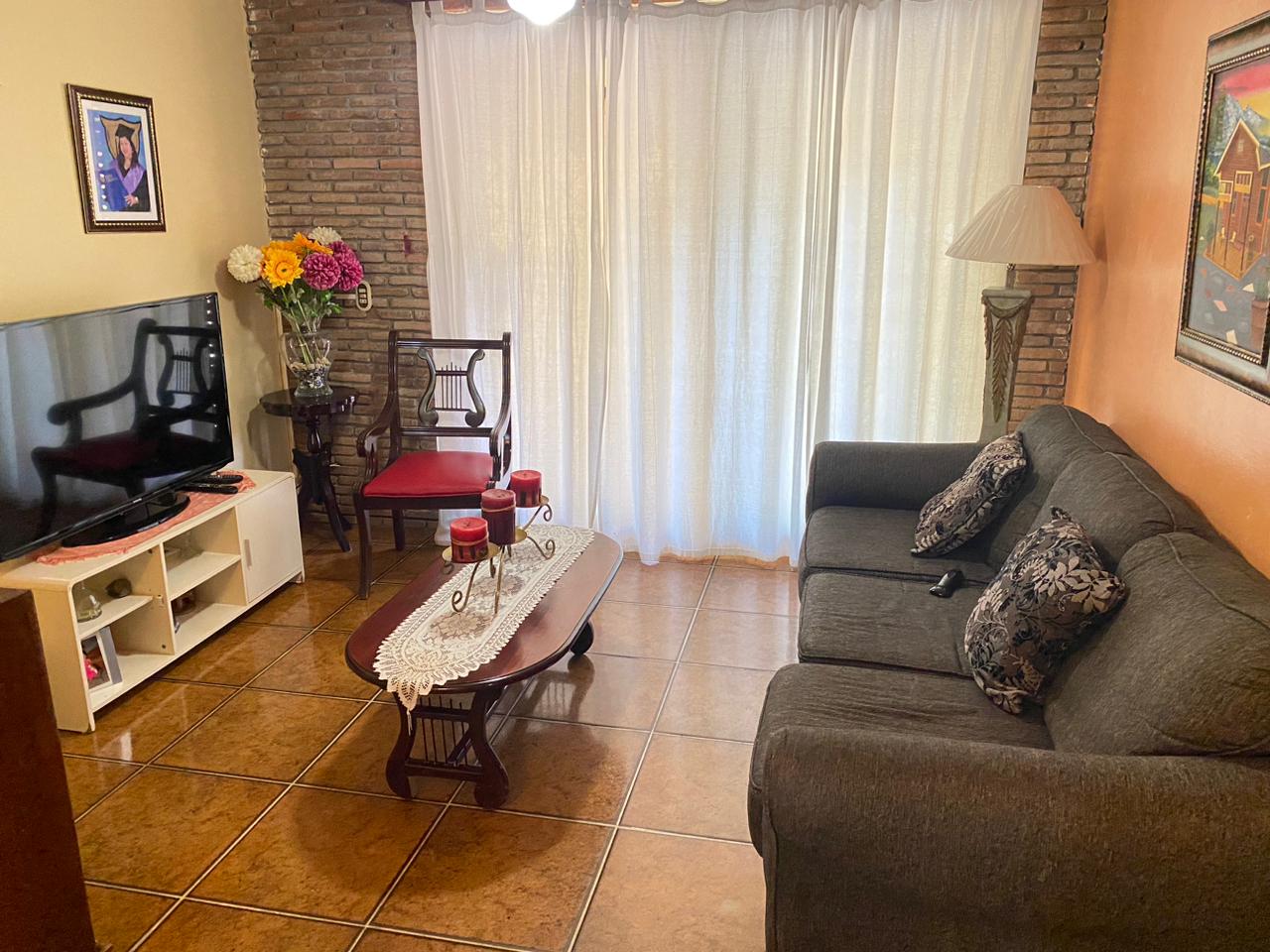 casas - ¡OPORTUNIDAD! Casa en alquiler en Puerta de Hierro 3