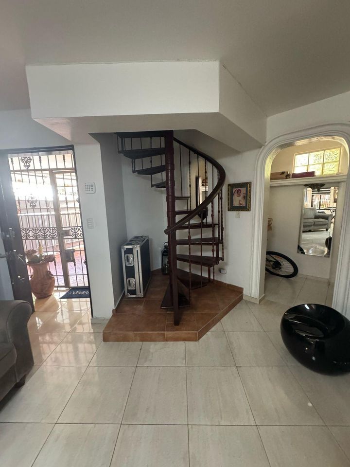 casas - Alquilo casa para fines comerciales en viejo arroy 3