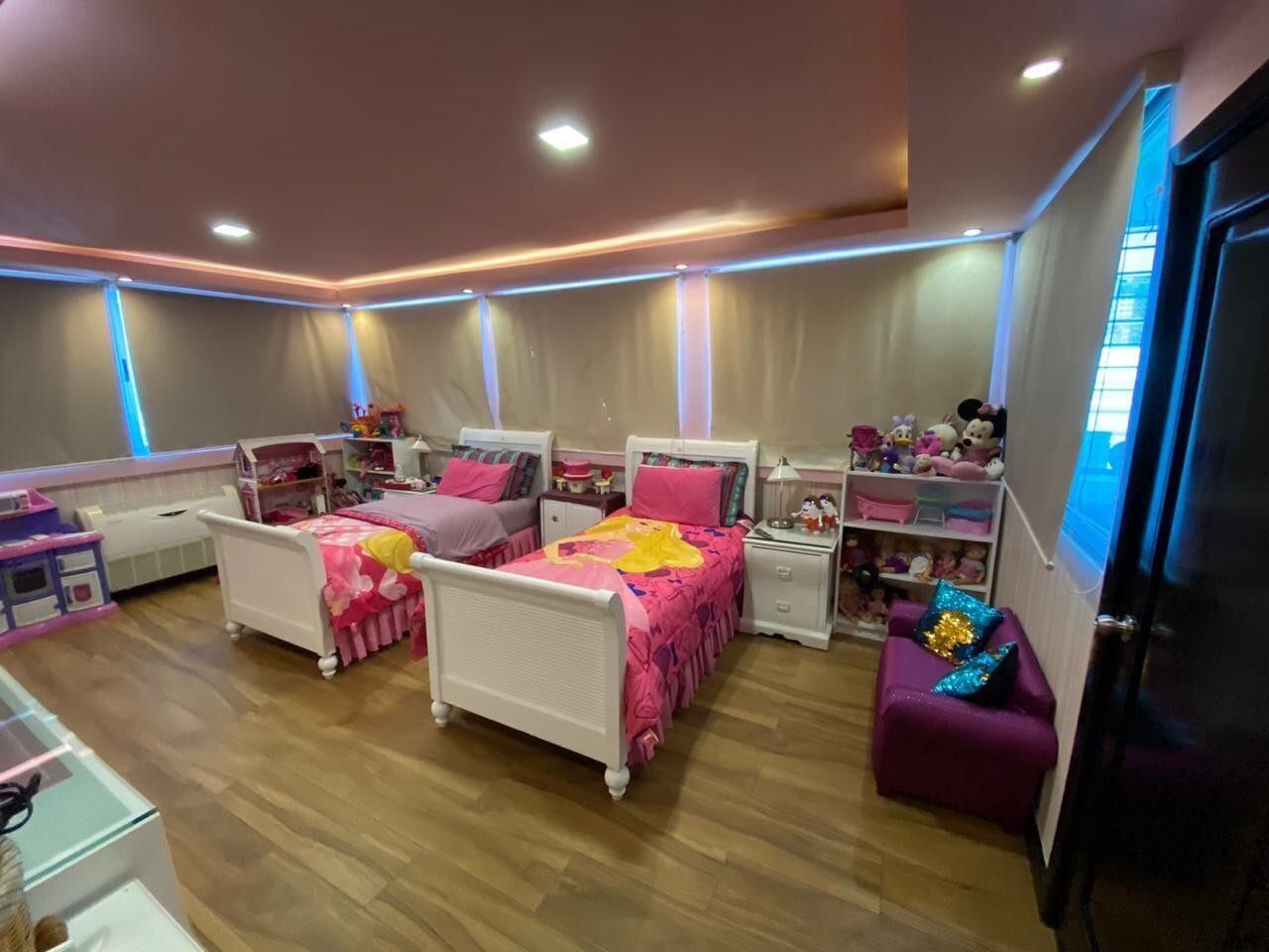 apartamentos - Pent-house lujoso amoblado Piantini de Cuatro Habitaciones  8