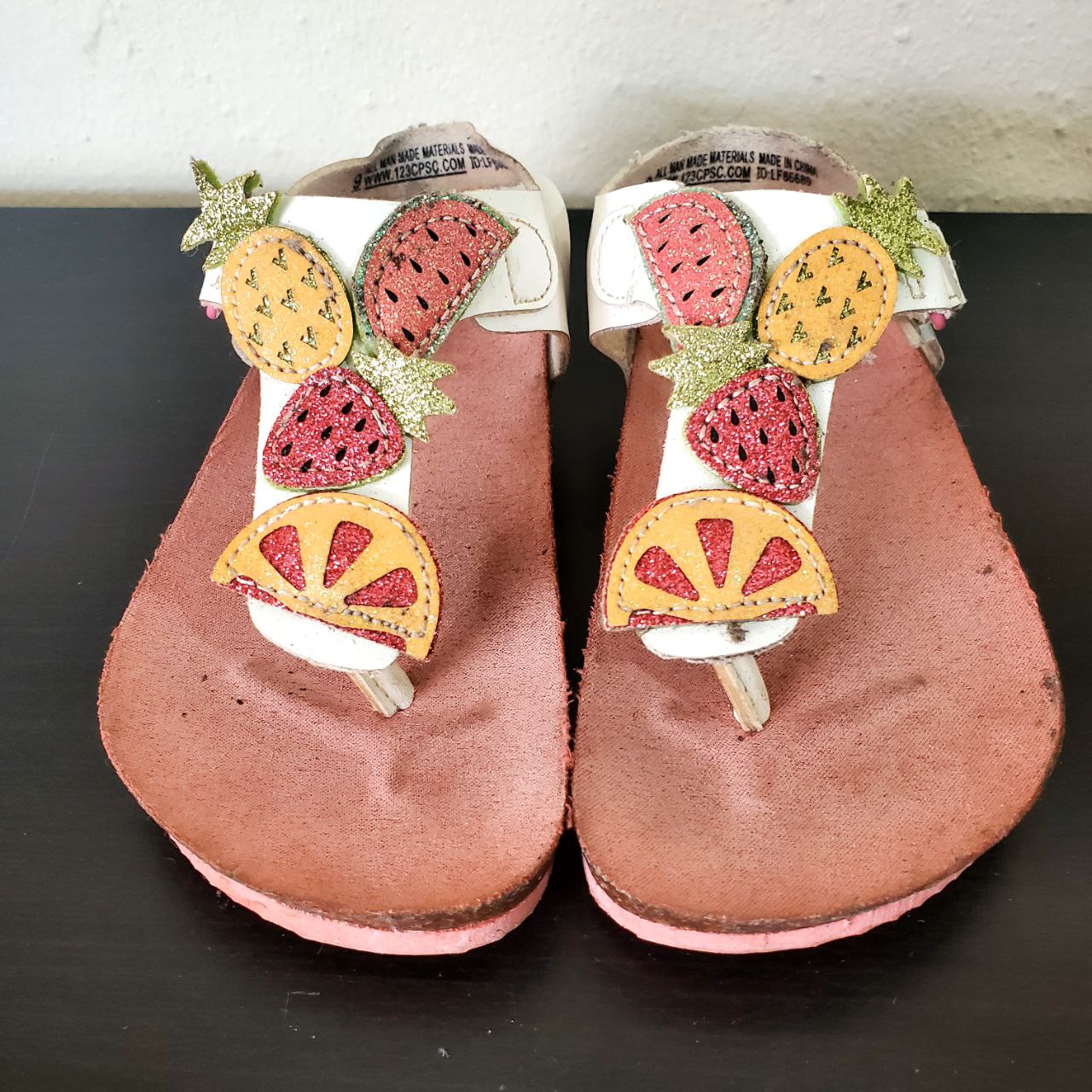 ropa y zapatos - Sandalia zapato niña. Size # 9. (Usado) 6