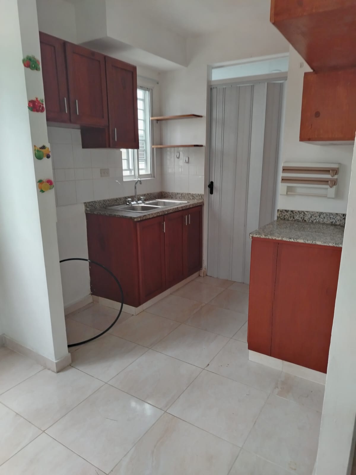 apartamentos - Se Alquila Apartamento en Colinas De Arroyo II 6