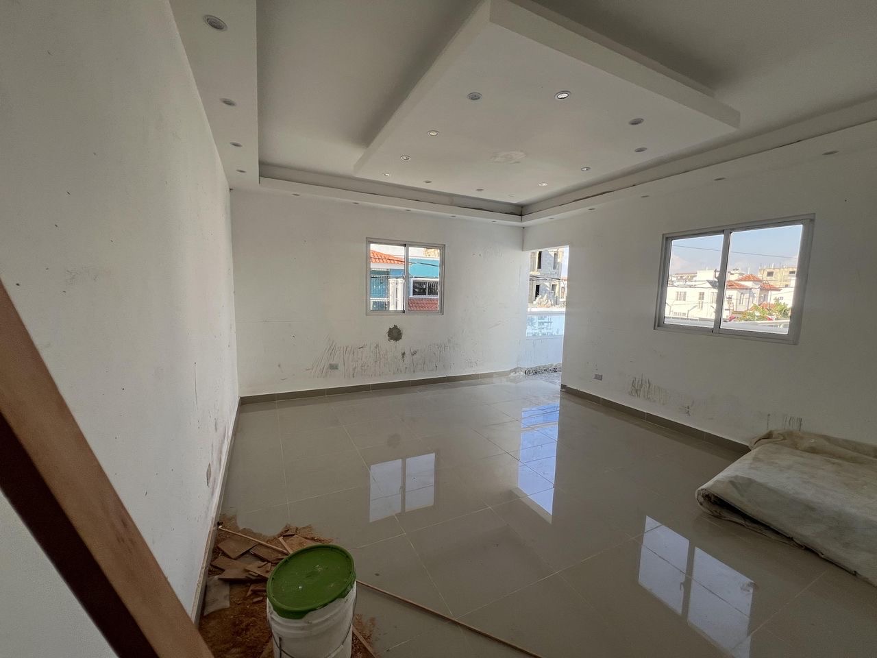 casas - venta de casa con amplio patio en la autopista de san isidro Santo Domingo  2