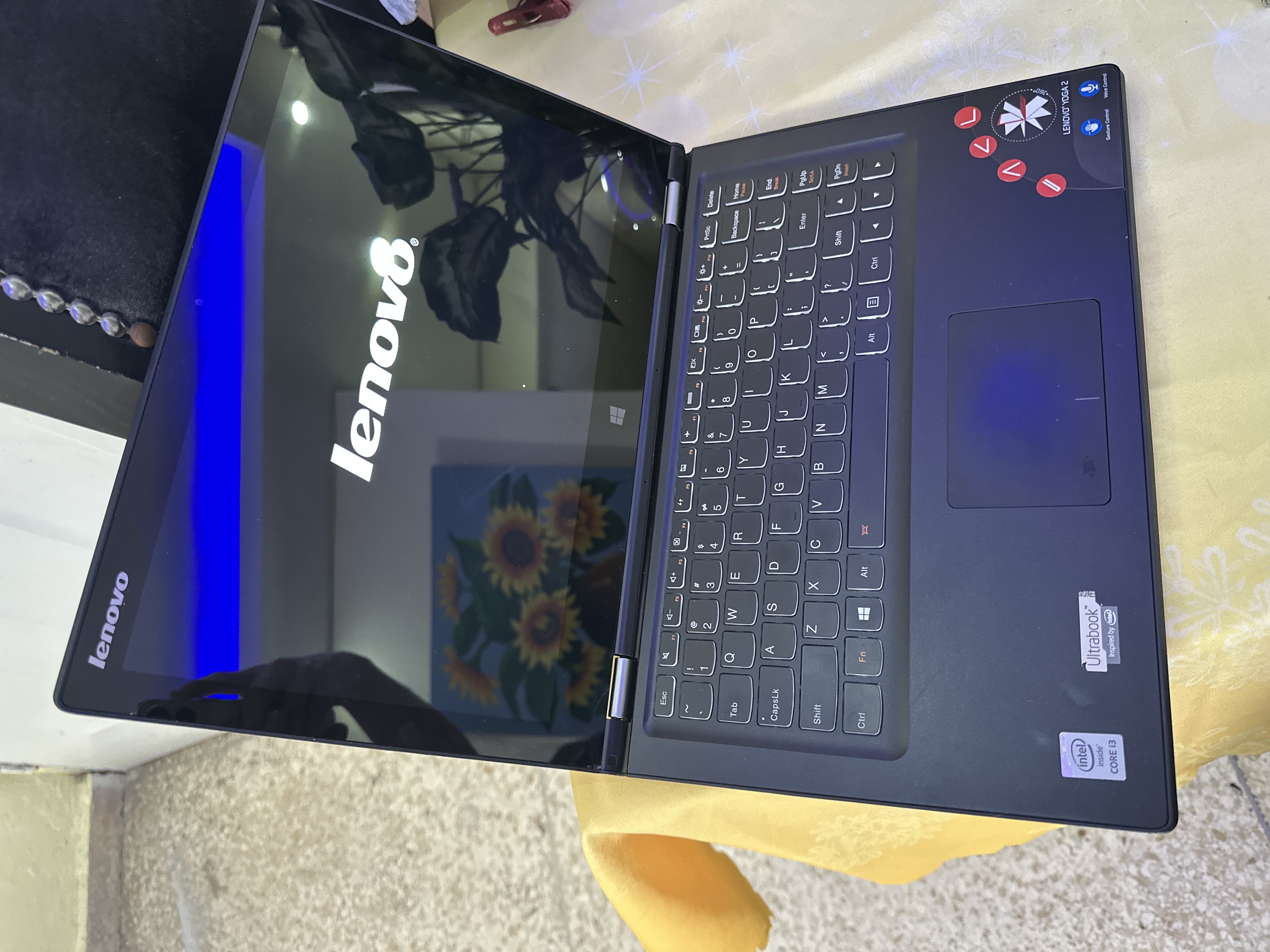 computadoras y laptops - lenovo yoga 2 touch 4GB ram 512GB ssd  0