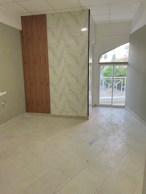 oficinas y locales comerciales - LOCAL COMERCIAL LOS CORALES 6