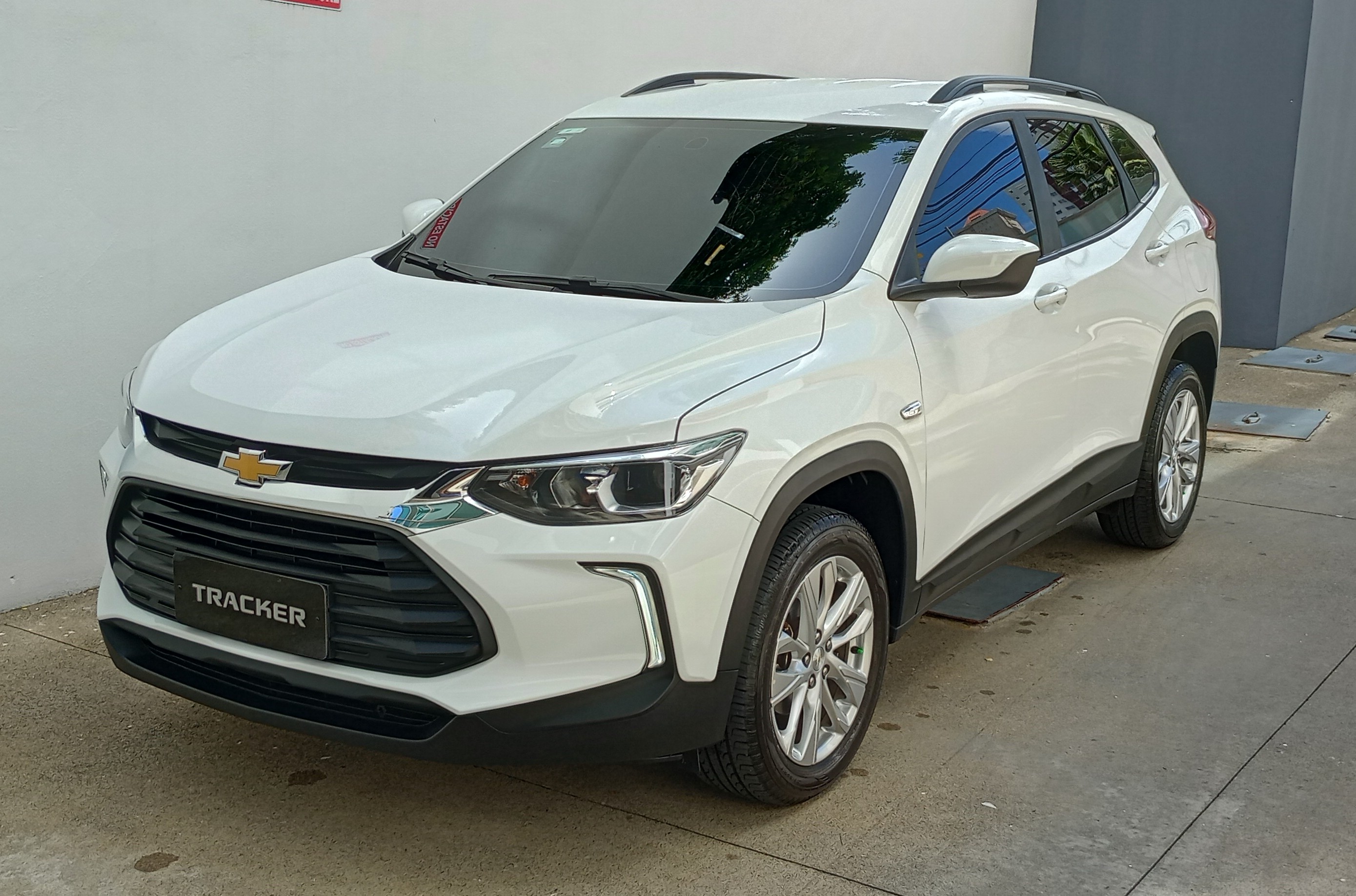 jeepetas y camionetas - CHEVROLET TRACKER LT 2023 0