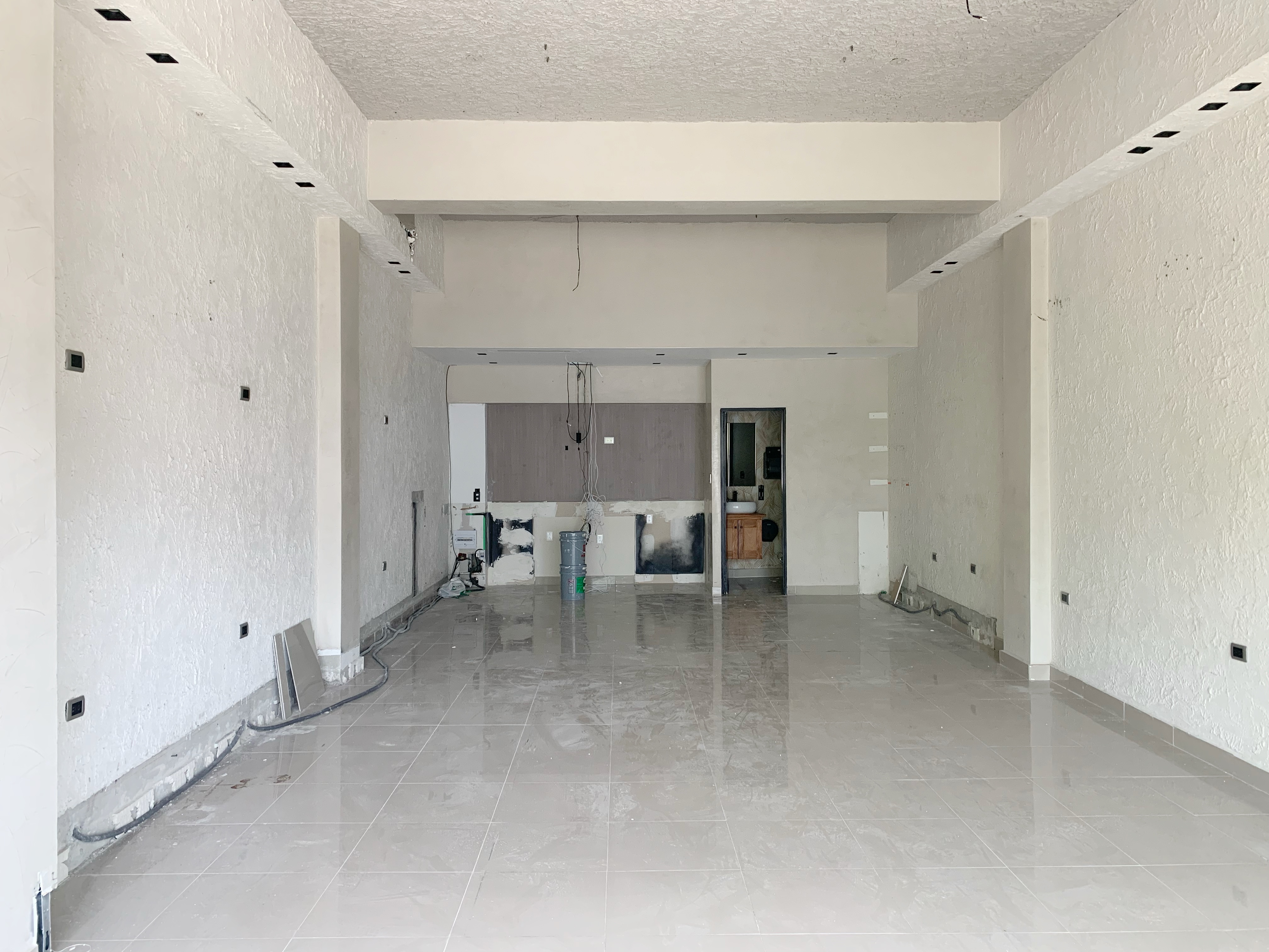 oficinas y locales comerciales - Local en Naco  2