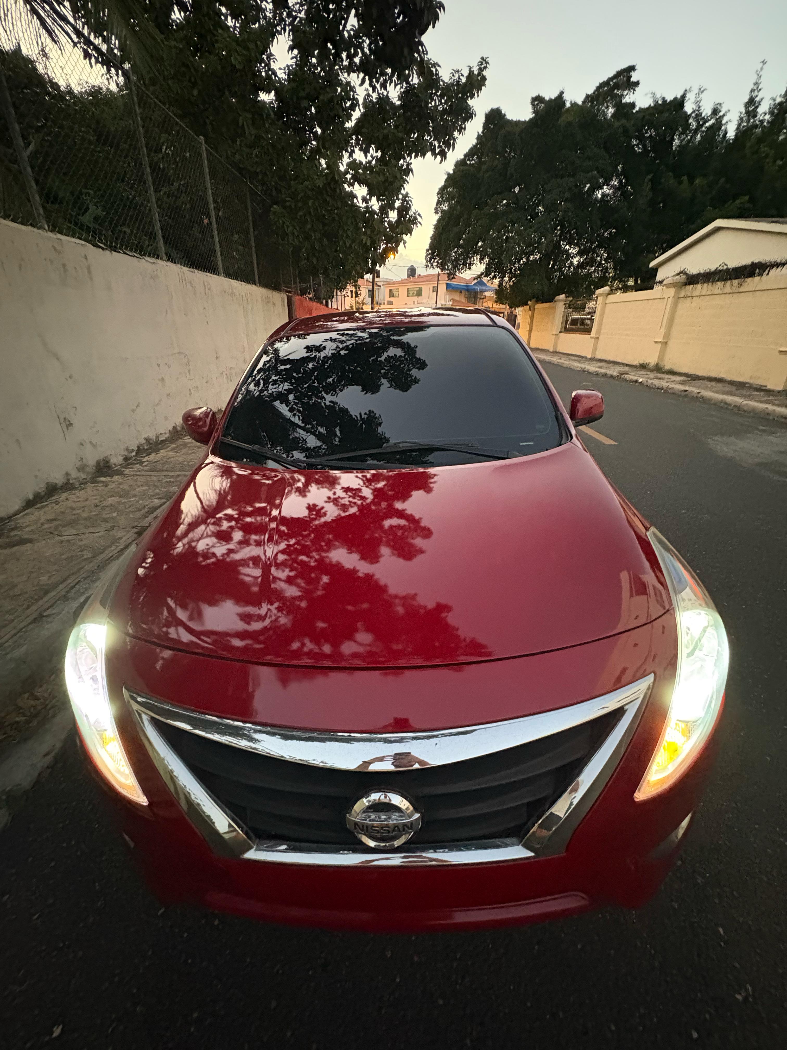 carros - Nissan Versa 2015    8
