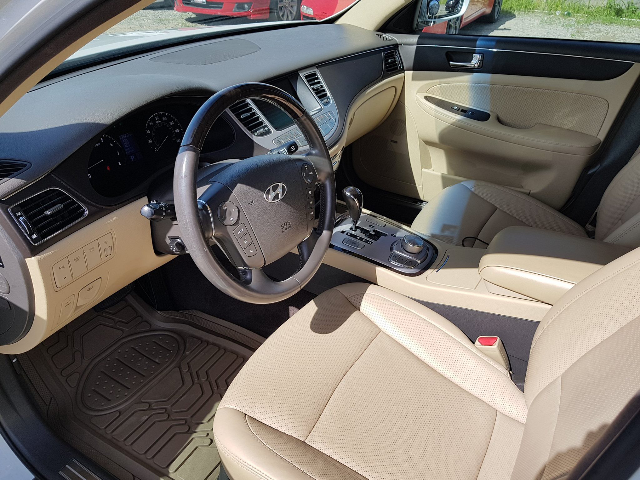 carros - Hyundai GENESIS uso casual en endoso 8