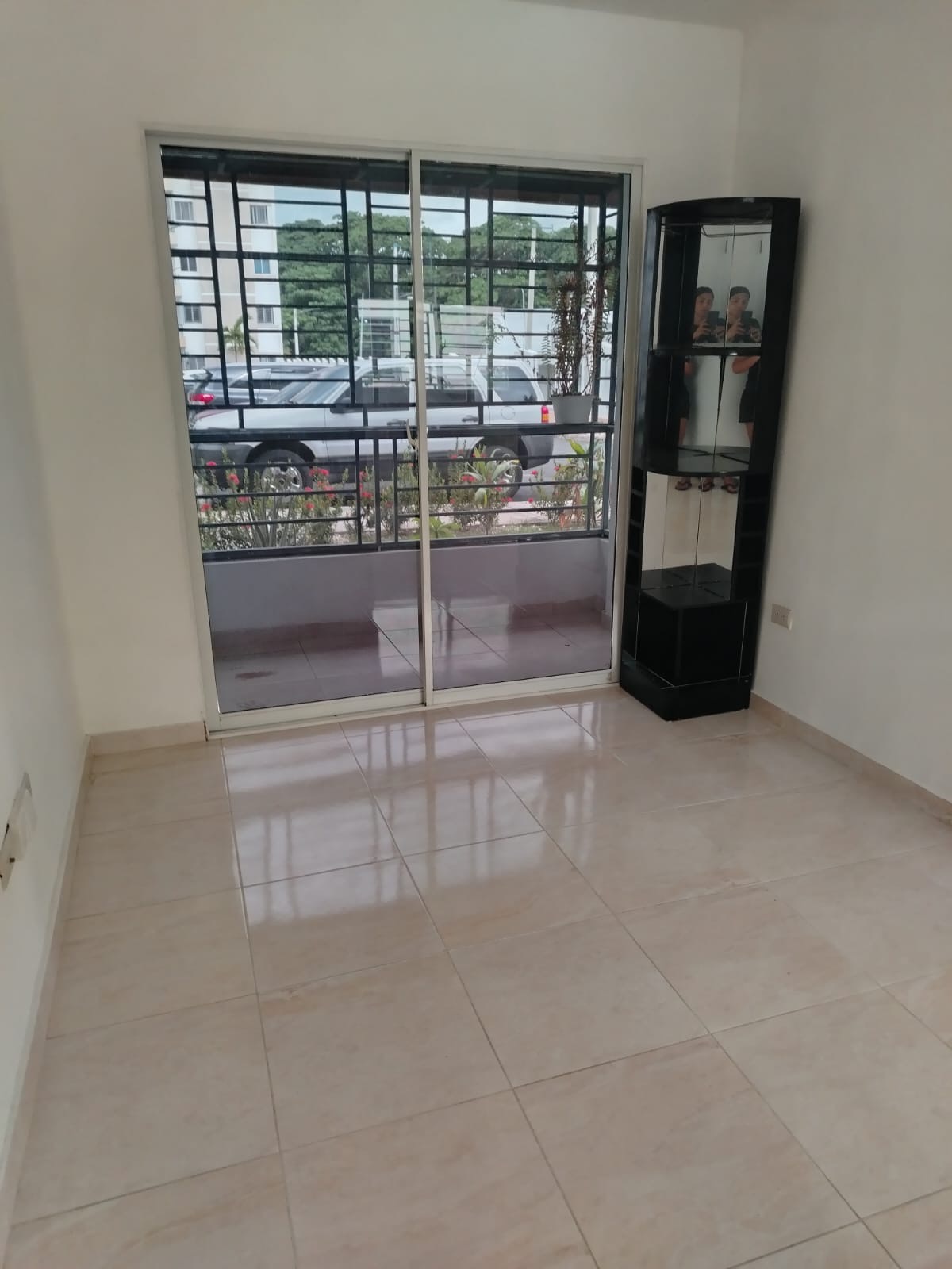 apartamentos - Se Alquila Apartamento en Colinas De Arroyo II 3
