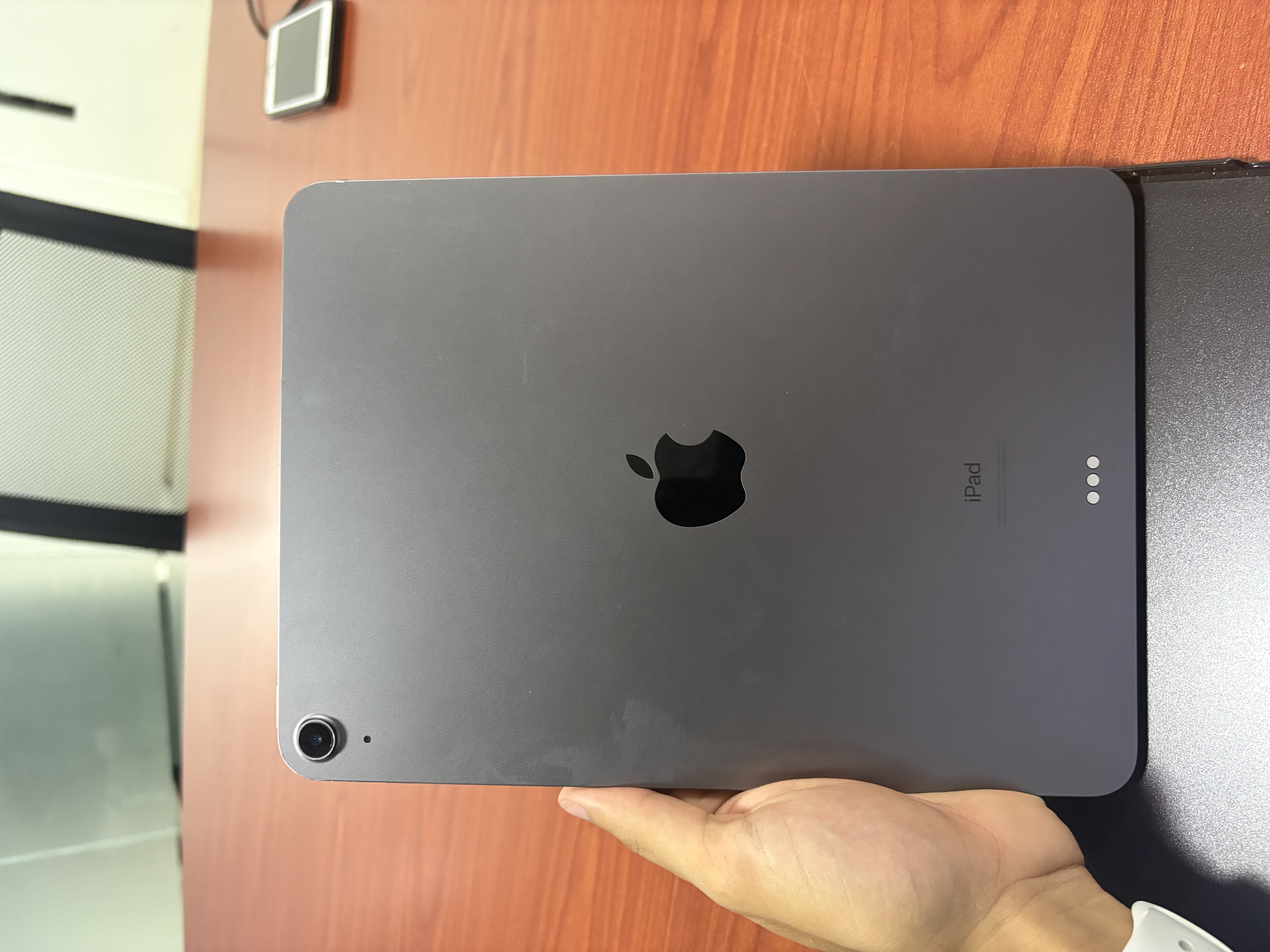 celulares y tabletas - IPAD AIR 2022 WIFI 64 GB