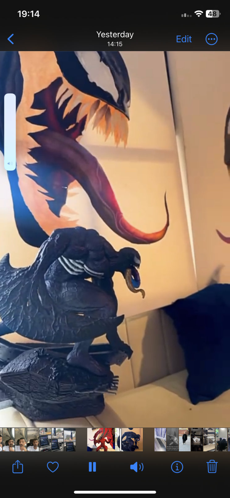 hobby y coleccion - “Arte a Otro Nivel: Venom Hecho a Mano en Lienzo y Figura 3D Fans” 4