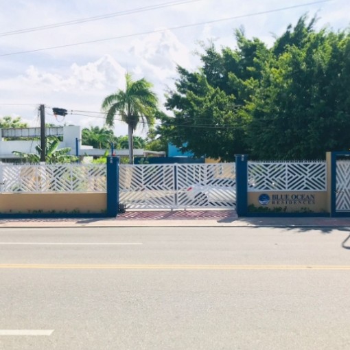 oficinas y locales comerciales - PLAZA COMERCIAL y Recidencial  0