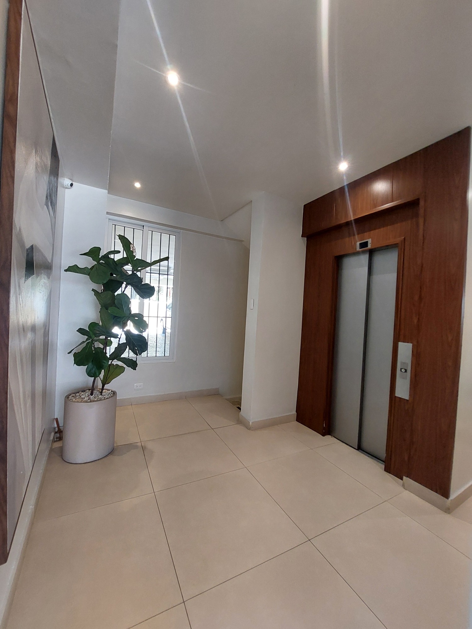 apartamentos - Apartamento amueblado de 1 habitación en piso alto bien ubicado en Piantini 9