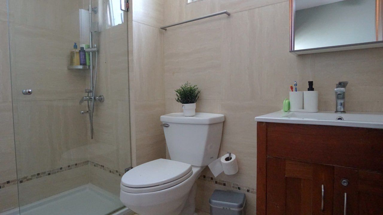apartamentos - Naco linea blanca piso 8 3 habitaciones 3.5 banos estar balcon  2