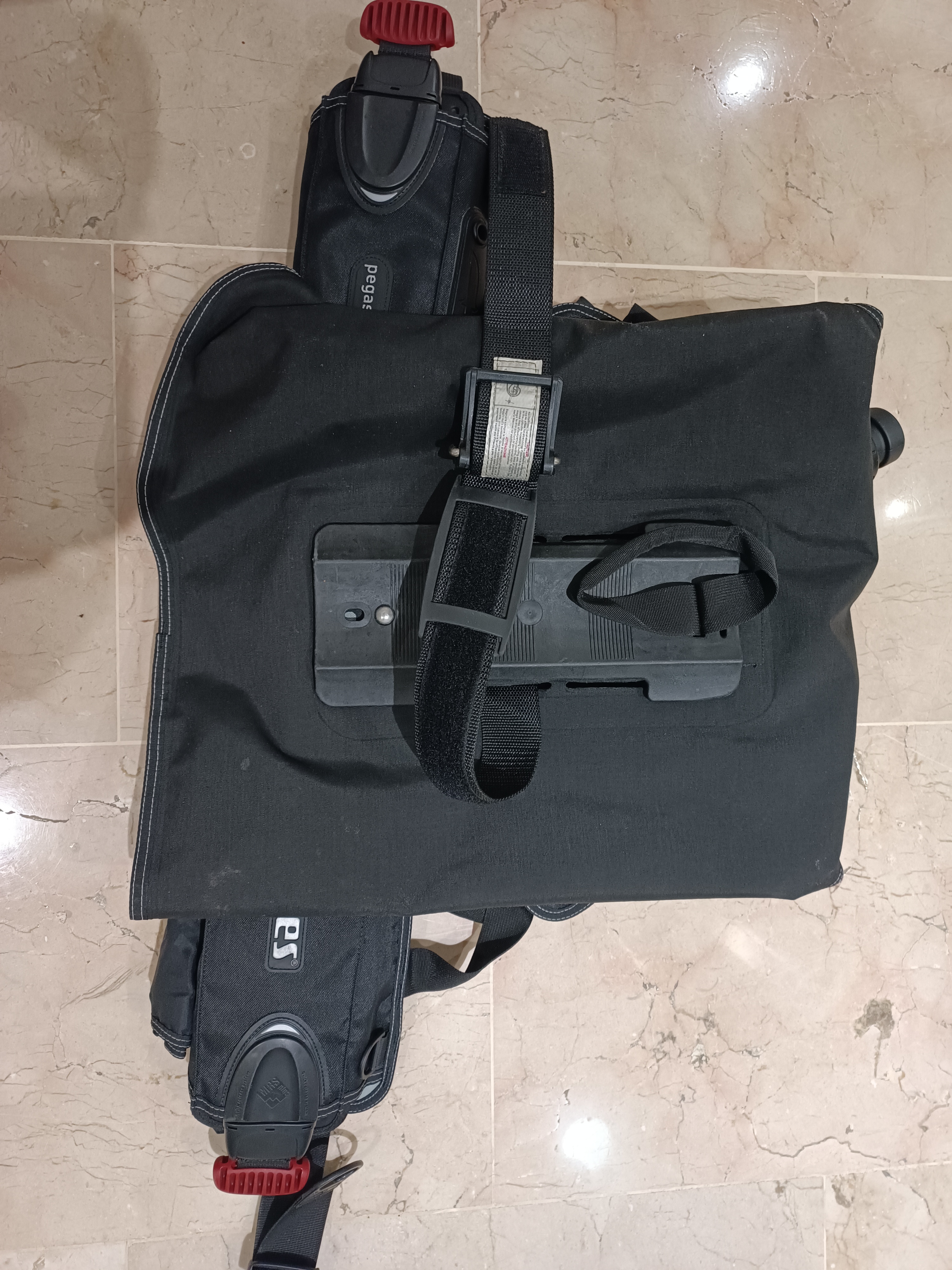deportes - Mare Pegasus BCD 3