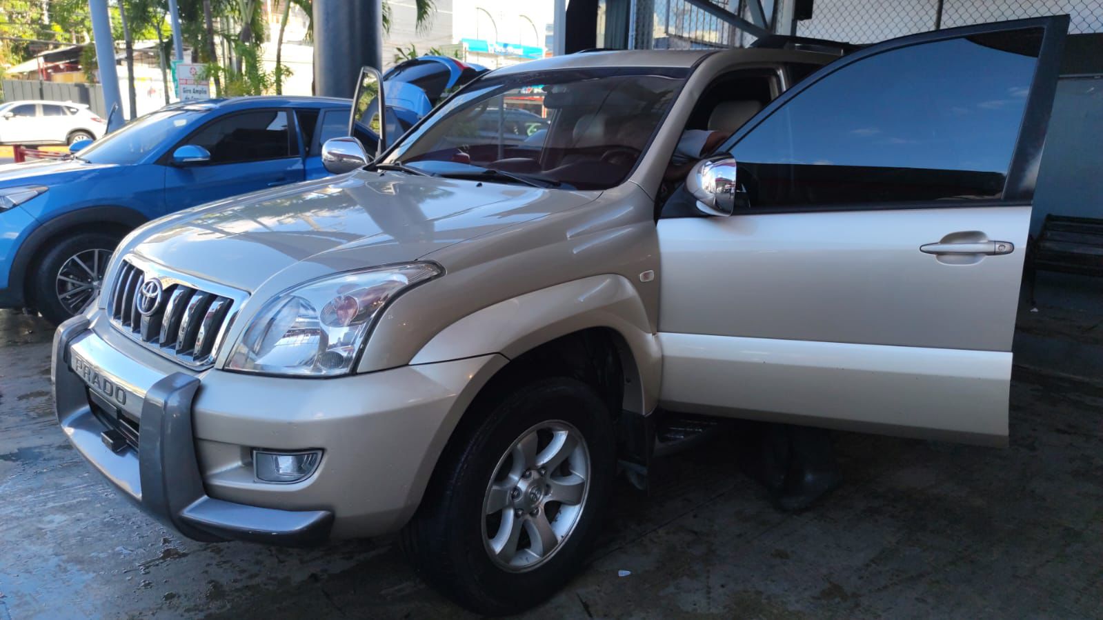jeepetas y camionetas - Toyota land cruicer prado 2006 4