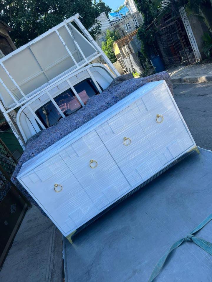 muebles y colchones - Repisa blanca  0