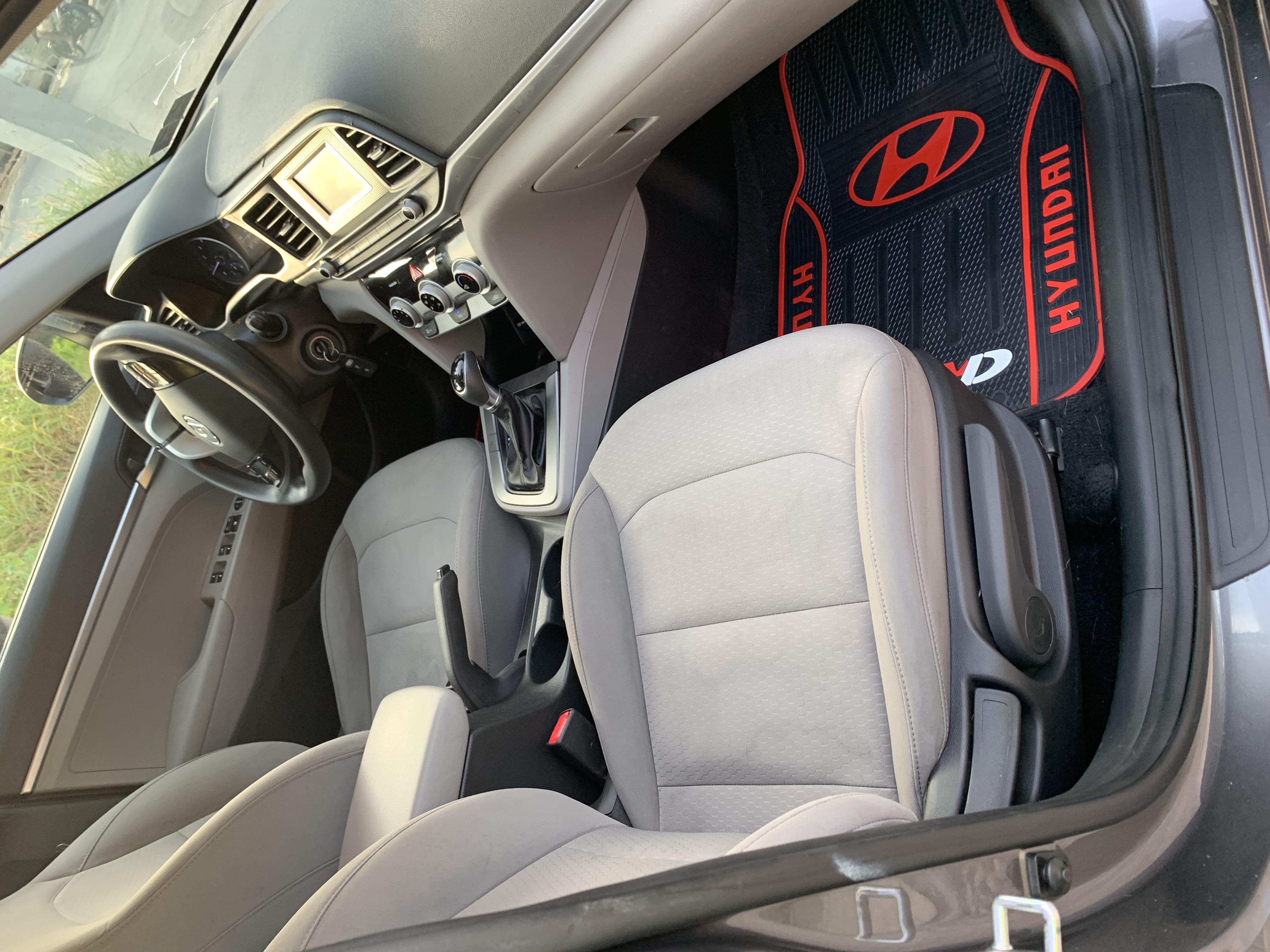 carros - 2019 Hyundai Elantra SE
Recién importado  6