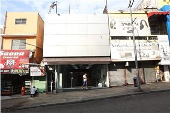 oficinas y locales comerciales - venta de local en villa francisca 4
