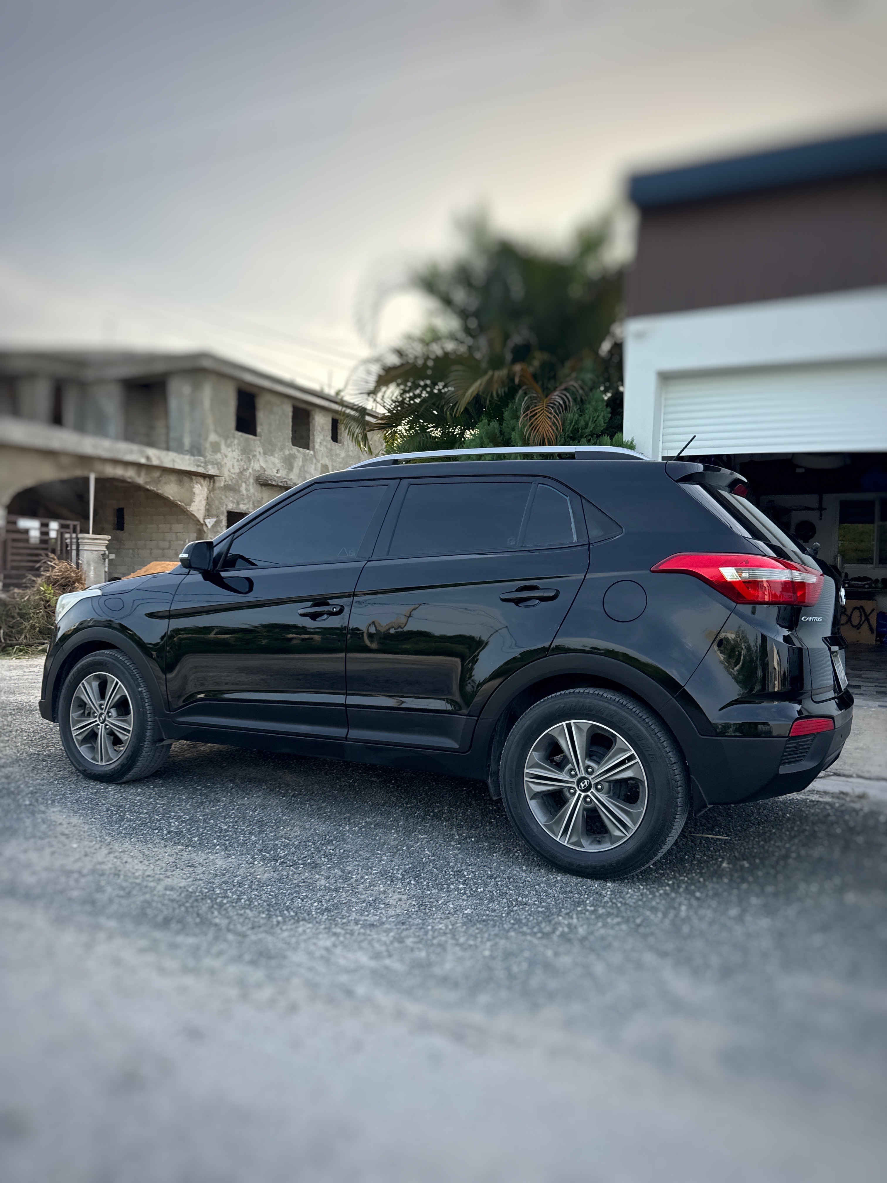 jeepetas y camionetas - Hyundai Cantus 2017, excelentes condiciones 2