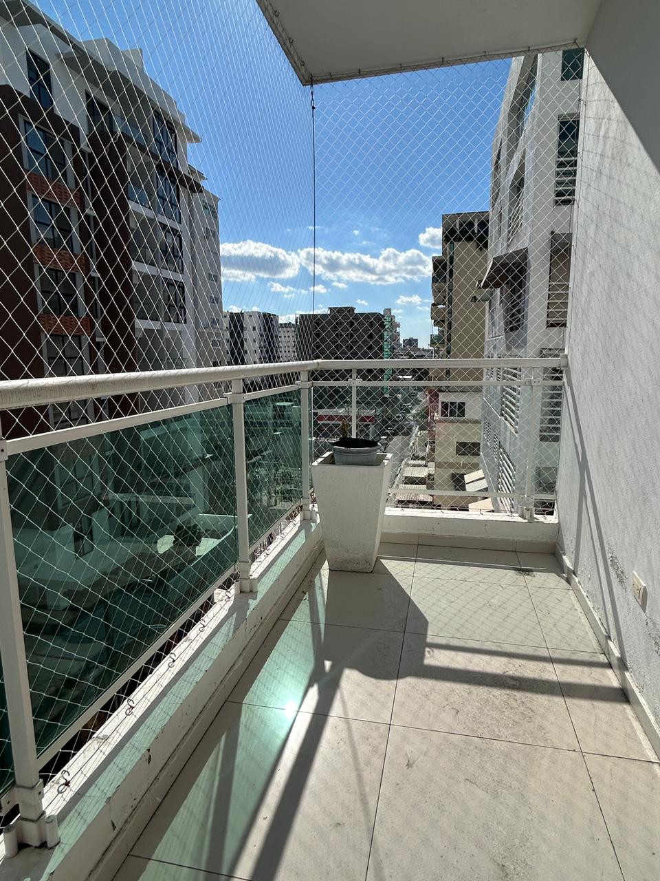 apartamentos - Apartamento en renta PISO ALTO en Evaristo Morales 6