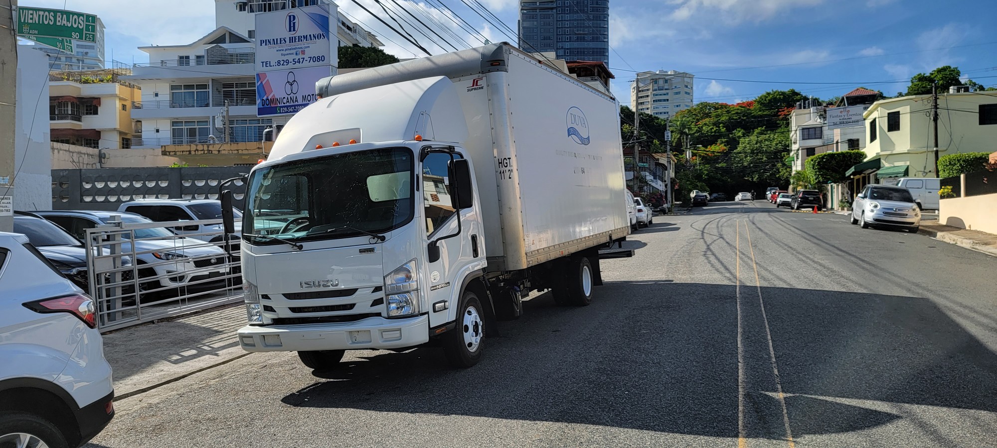 jeepetas y camionetas - CAMION ISUZU FURGON 2016 1