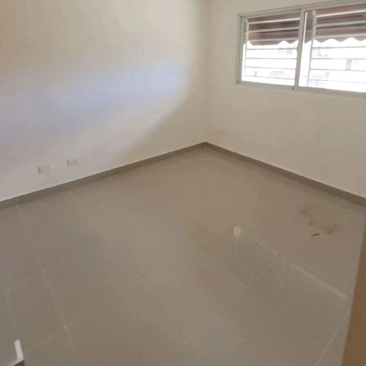apartamentos -  Alquiler en el  Res. Colinas del Bosque 4ta plant 5