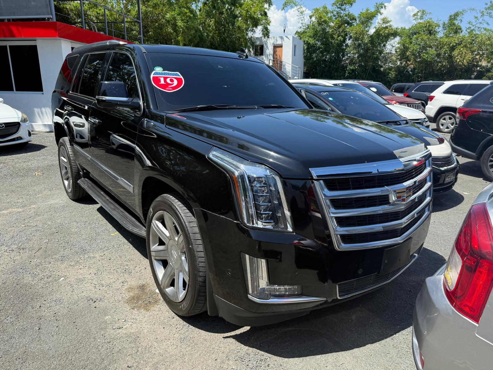 jeepetas y camionetas - Cadillac Escalade 2019  3