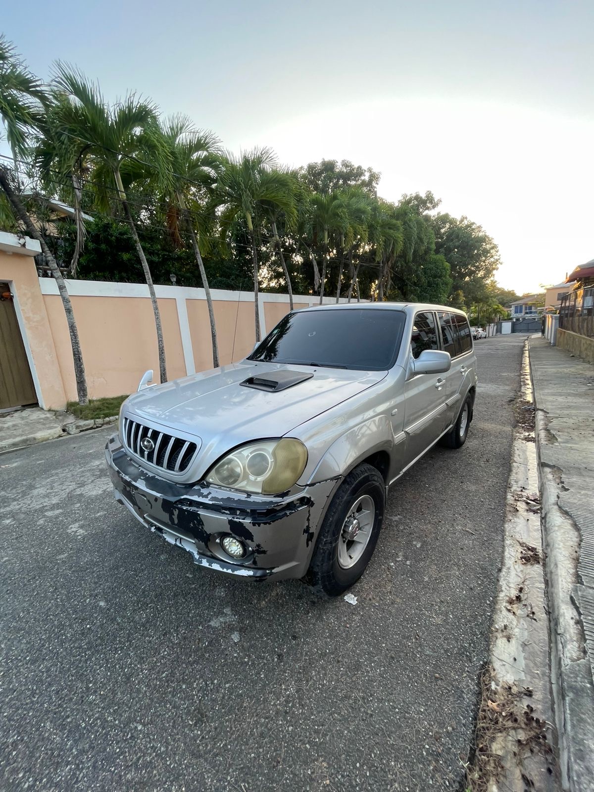 jeepetas y camionetas - Vendo hiwndai terracan buena condición  4