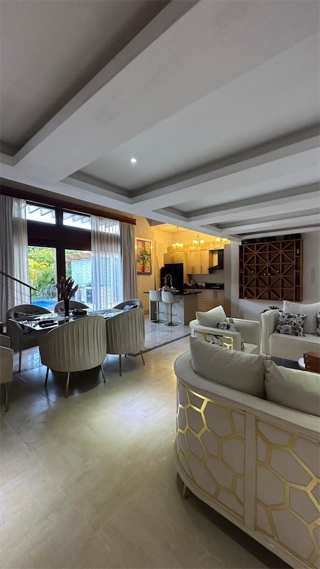 casas vacacionales y villas - Venta de Villa amueblada en cap Cana Green Village con 1500 mts zona turista  3