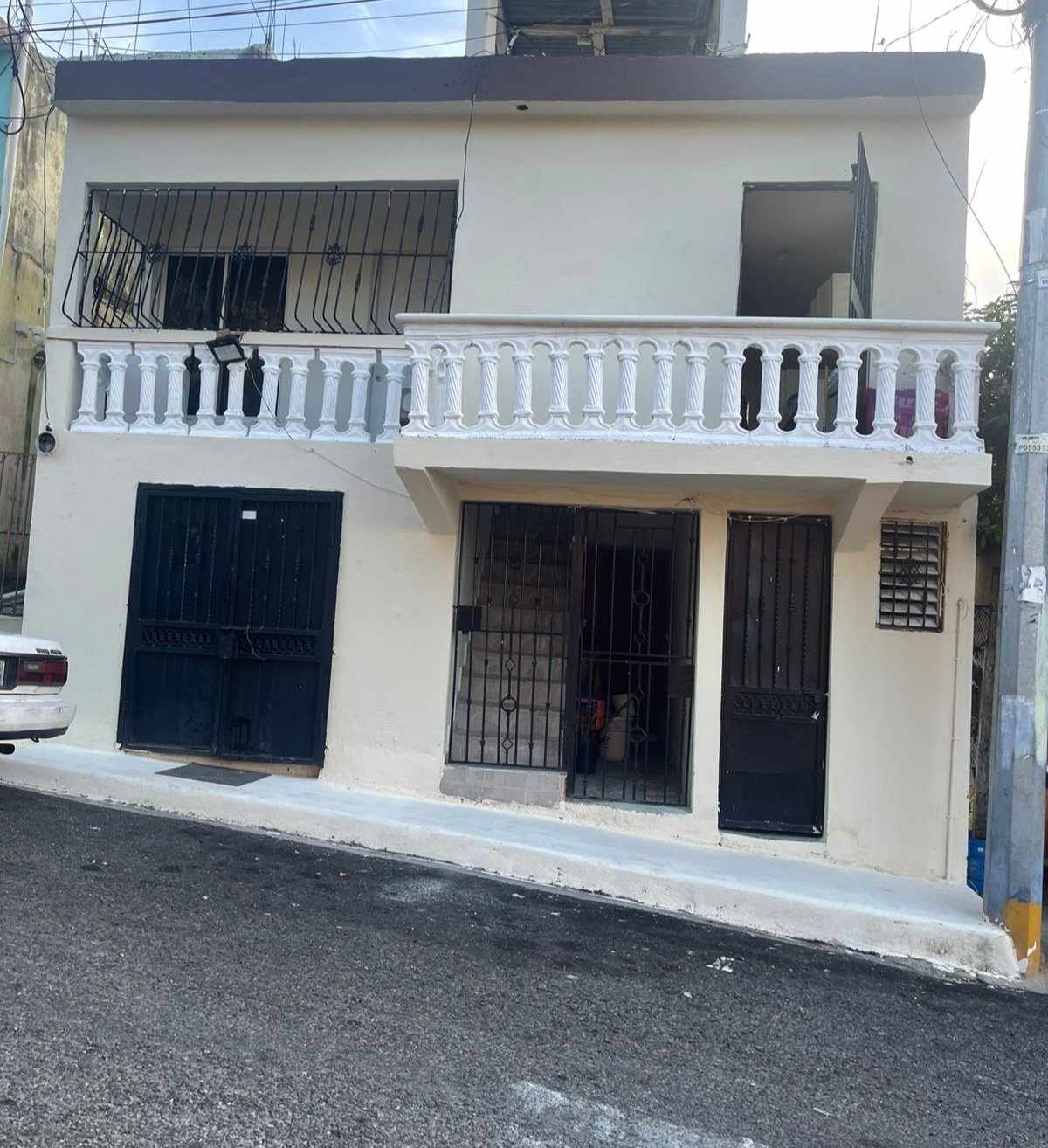 casas - Vendo edificio prox.hospital de herrera con titulo 0