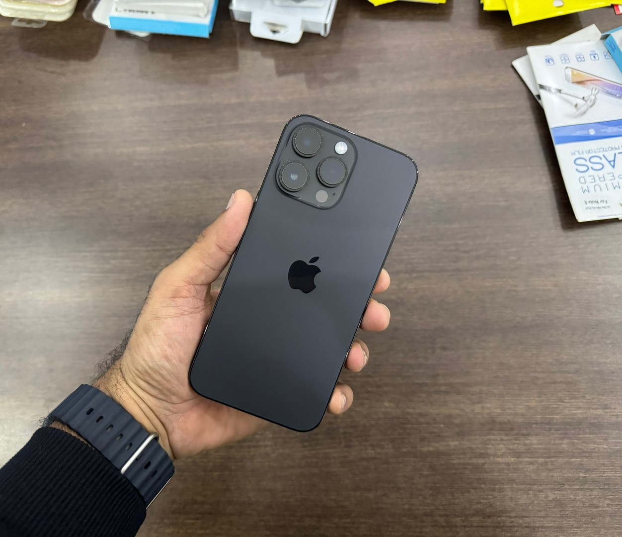 celulares y tabletas - Vendo iPhone 14 Pro Max 256GB Black Como Nuevo, Desbloqueado, Garantía,$ 58,000
