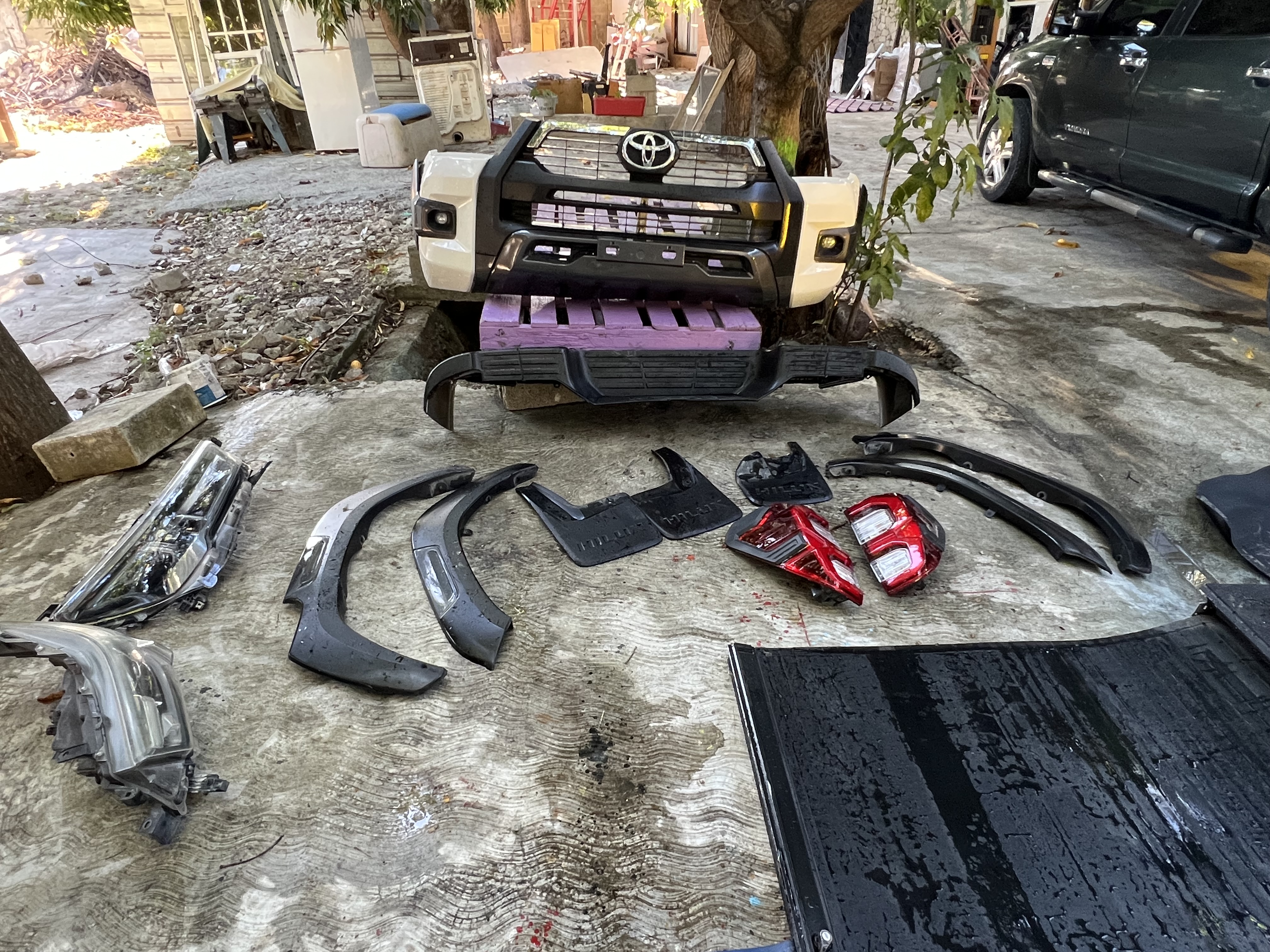 jeepetas y camionetas - Kit Toyota Hilux Rocco 2022. 2 Bumper,2Pantala,Fle 2
