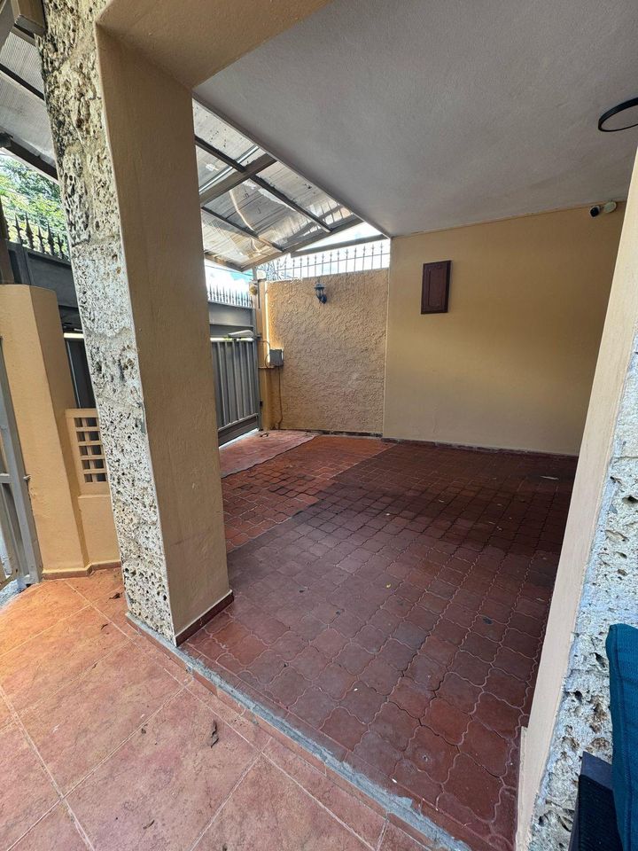 casas - Alquilo casa para fines comerciales en viejo arroy 2