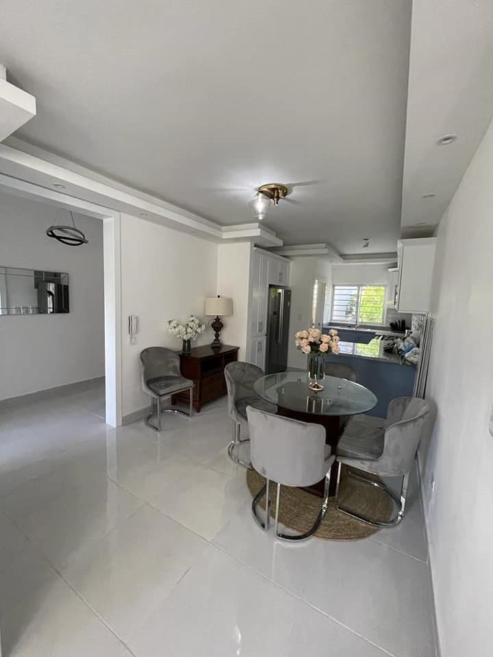apartamentos - Apartamento en venta en el Ensanche Ozama, completamente amueblado.