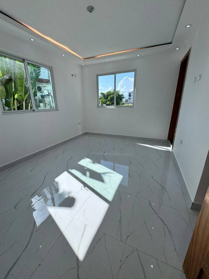 casas - Casa con piscina en prado oriental  1