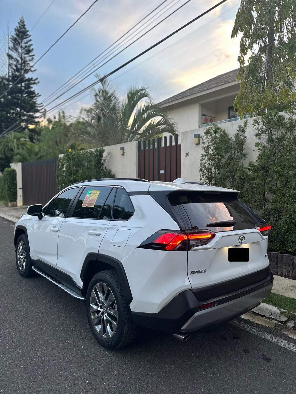 jeepetas y camionetas - Toyota rav4 2019 xle premium  3