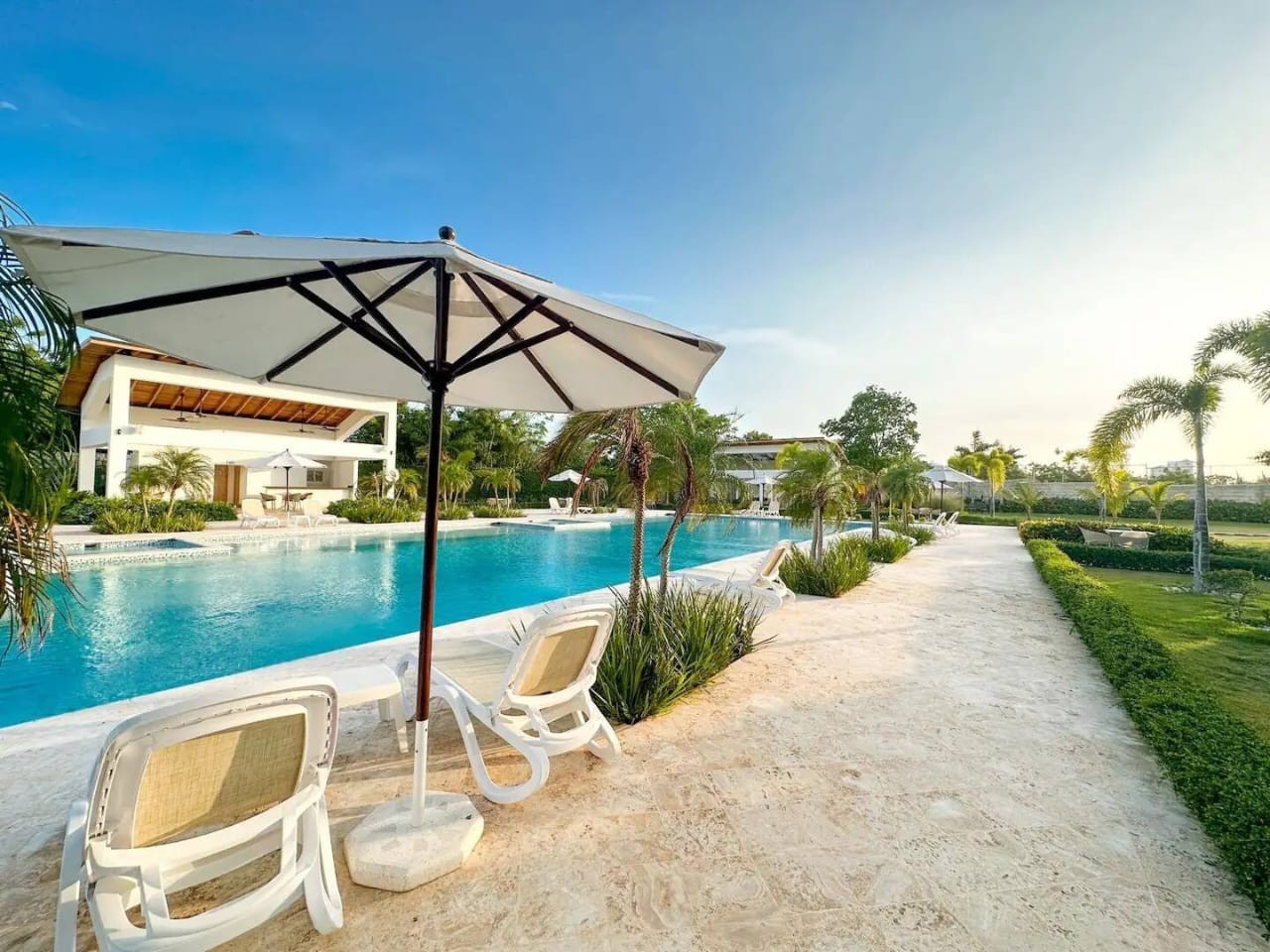 apartamentos - En venta apartamento ubicado en Juan Dolio Coral Cliffs
2 hab
US$190,000 4