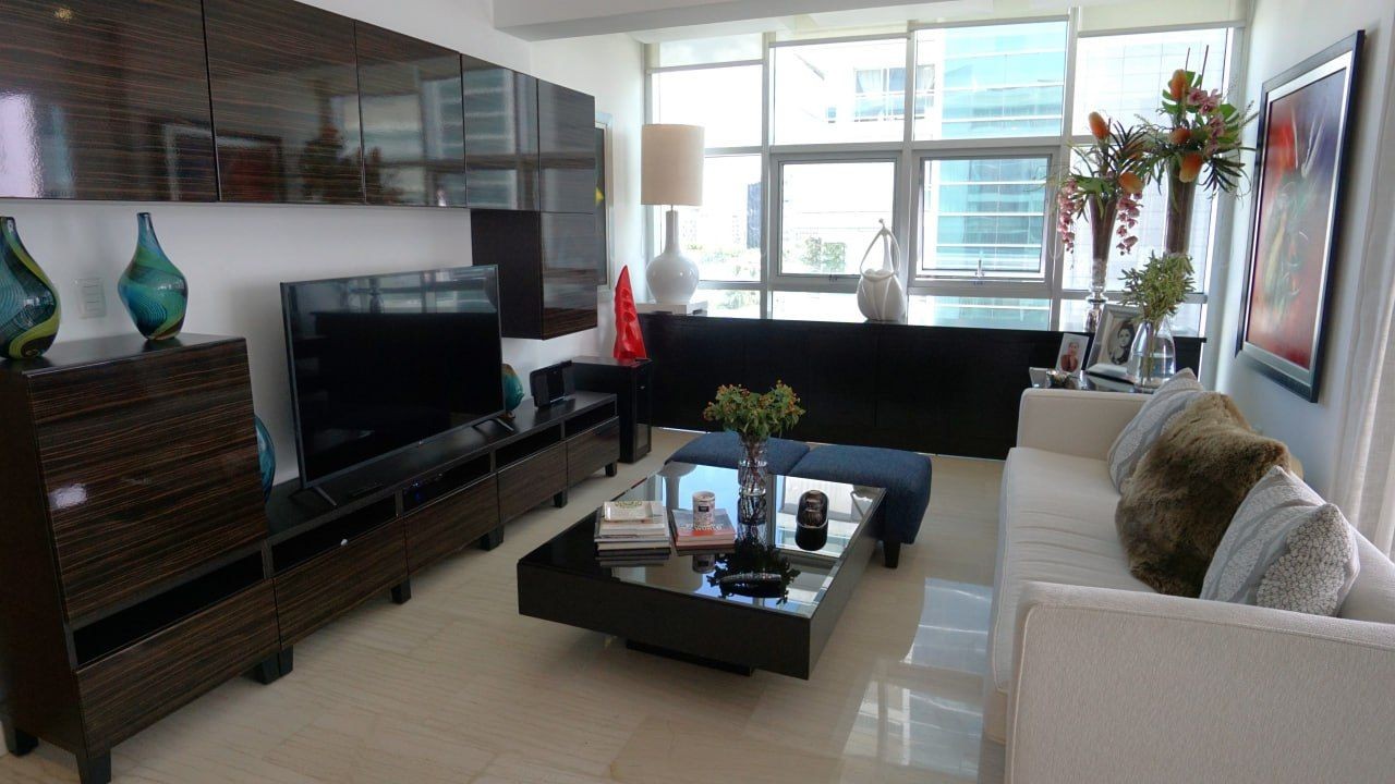 apartamentos - Naco linea blanca piso 8 3 habitaciones 3.5 banos estar balcon  4