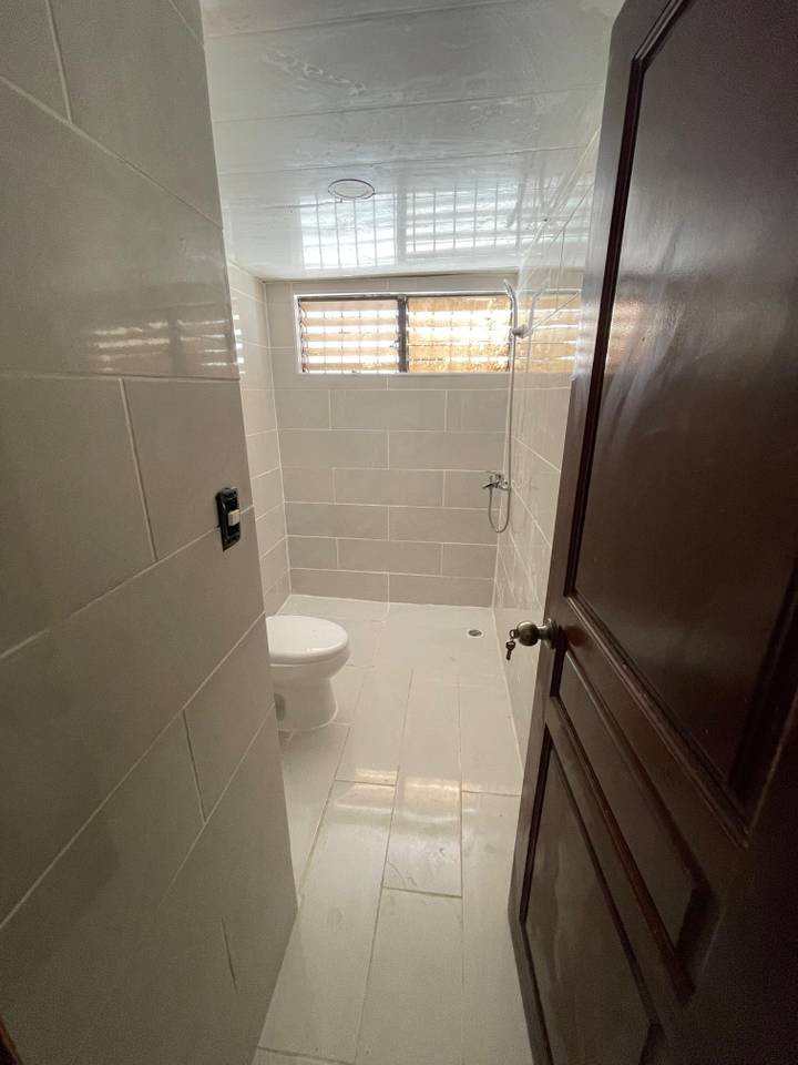 apartamentos - APARTAMENTO EN ALMA ROSA I, 2do nivel  céntrico 3