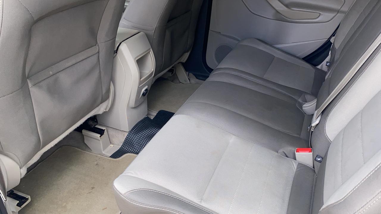 jeepetas y camionetas - Vendo Ford escape en muy buenas condiciones 2014  2