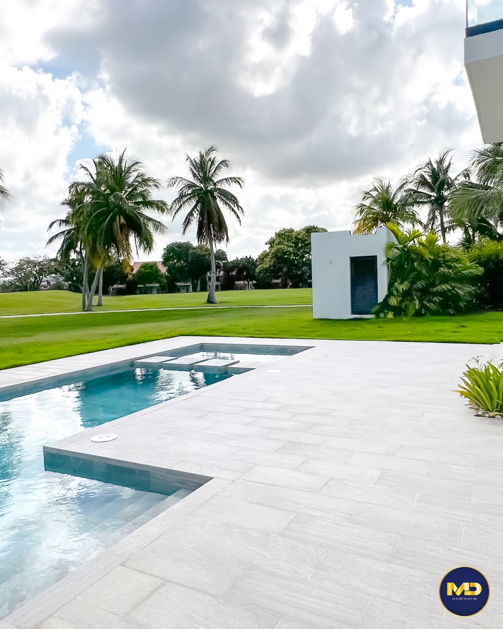 casas vacacionales y villas - 🏡Villa de Lujo en Cocotal, Punta Cana | Piscina + CONFOTUR | CAMPO DE GOLF ⛳  9
