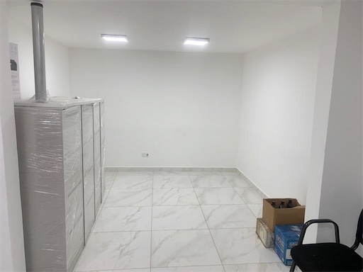 oficinas y locales comerciales - Local en el millon 450 Us  5