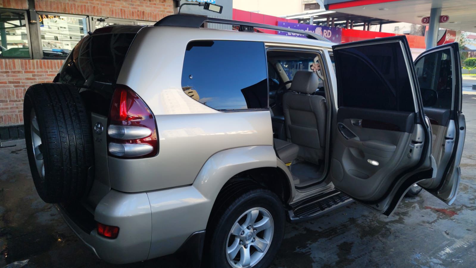jeepetas y camionetas - Toyota land cruicer prado 2006 6